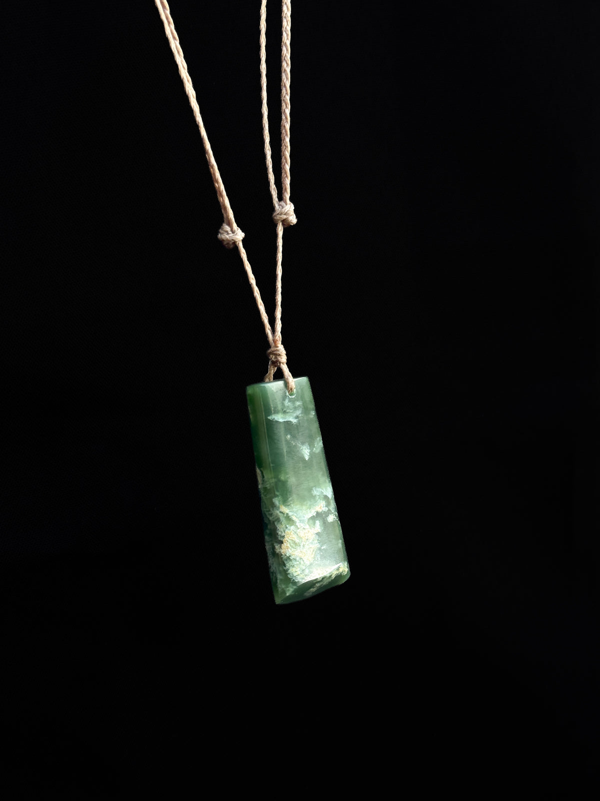 Toki - Pounamu