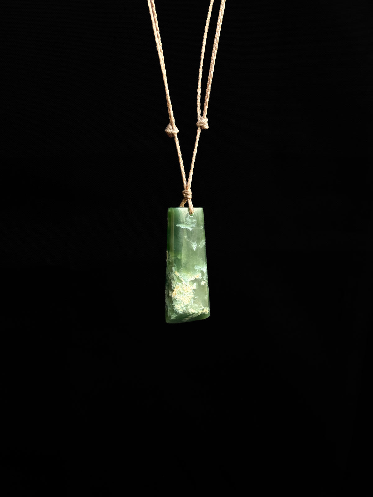 Toki - Pounamu